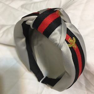 Gray/silver with bee decals headband!!🖇